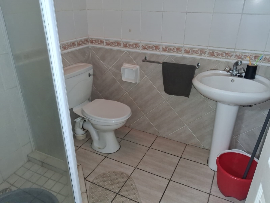 To Let 1 Bedroom Property for Rent in Selborne Eastern Cape